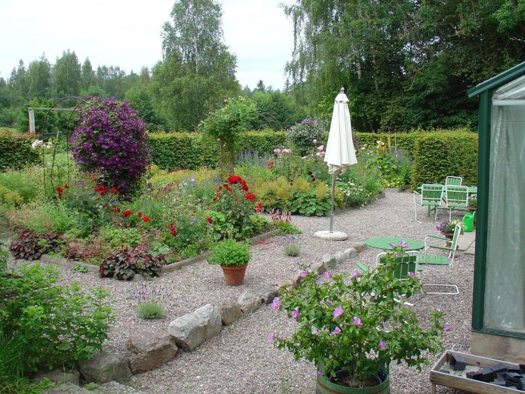 Bjoerka Storgard B&B Motala Bagian luar foto