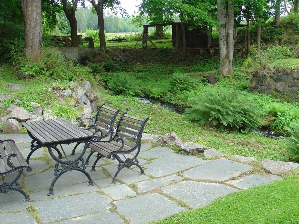 Bjoerka Storgard B&B Motala Ruang foto